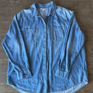 Old Navy The Boyfriend Denim Button-down Shirt